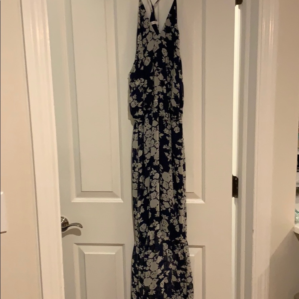 Dress, halter!